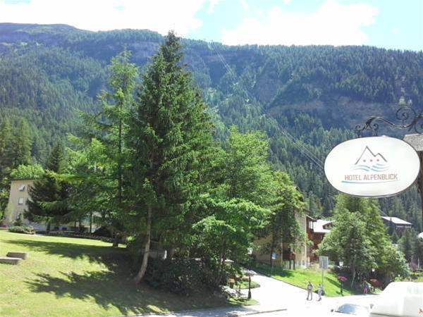 Hotel Alpenblick-Leukerbad-Therme Eksteriør bilde